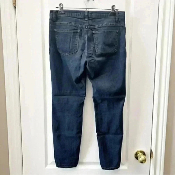 Forever 21 Jeans Slim Fit Cropped Ankle Length Mid Rise Dark Blue Denim Size 28 - Picture 4 of 13